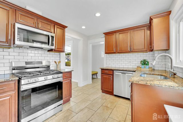345 Broughton Avenue, Bloomfield, NJ 07003