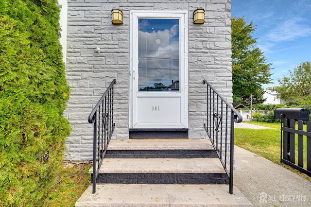 345 Broughton Avenue, Bloomfield, NJ 07003
