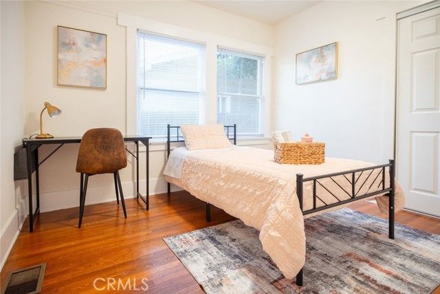 45 N Meridith, Pasadena, CA 91106