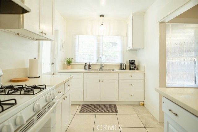 45 N Meridith, Pasadena, CA 91106