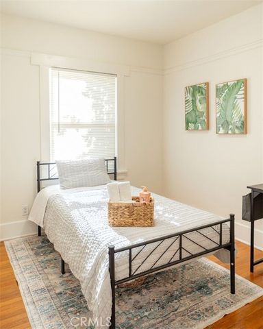 45 N Meridith, Pasadena, CA 91106