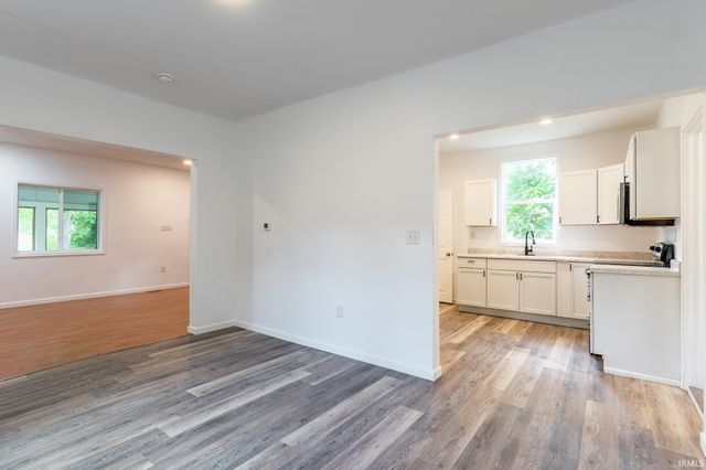 3026 Monroe Street, Fort Wayne, IN 46806