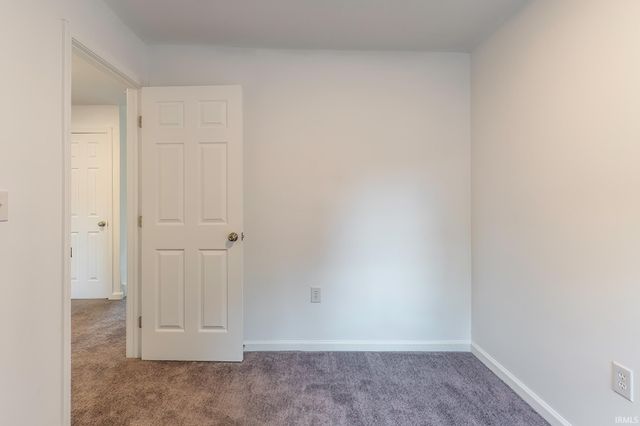 3026 Monroe Street, Fort Wayne, IN 46806