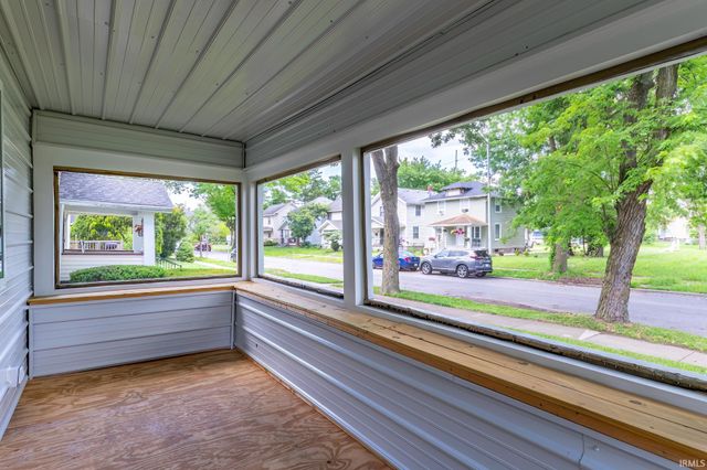 3026 Monroe Street, Fort Wayne, IN 46806