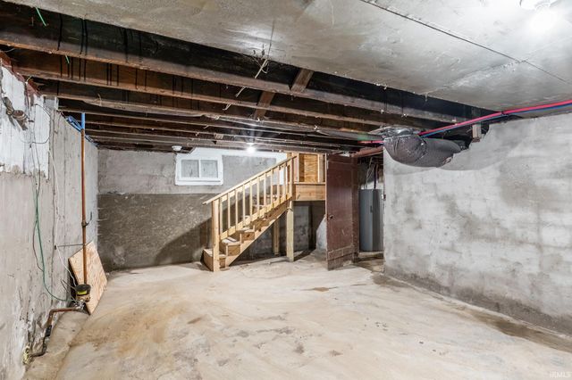 3026 Monroe Street, Fort Wayne, IN 46806