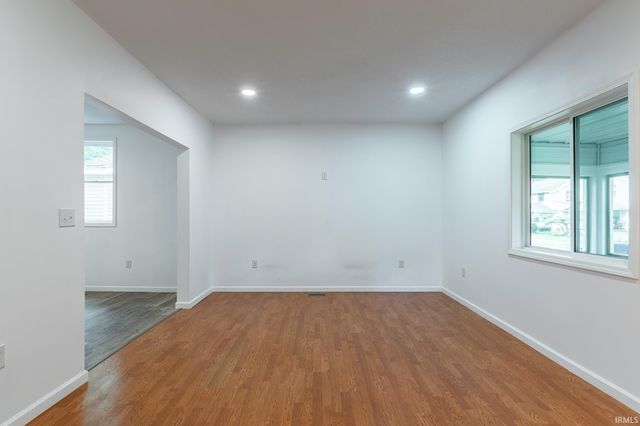 3026 Monroe Street, Fort Wayne, IN 46806