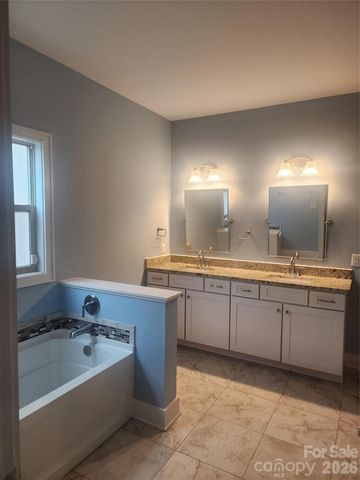 62 River Bend Lane, Fletcher, NC 28732