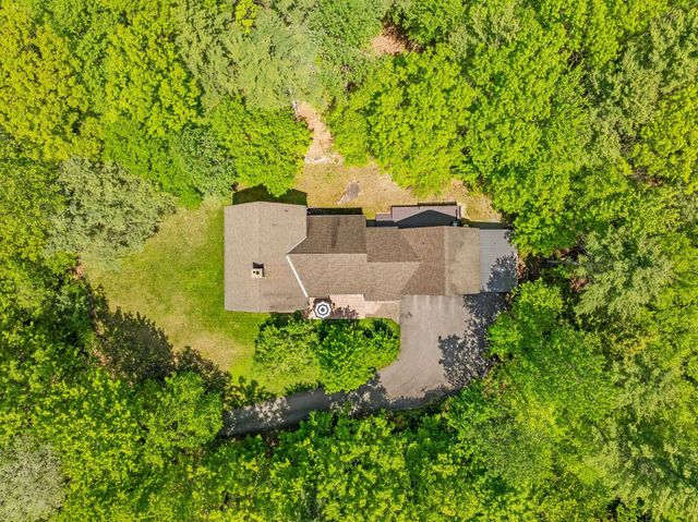 301 Galloping Hill Road, Hopkinton, NH 03229