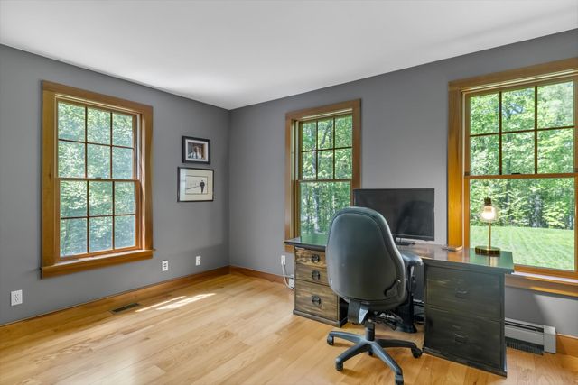 301 Galloping Hill Road, Hopkinton, NH 03229