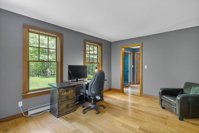 301 Galloping Hill Road, Hopkinton, NH 03229