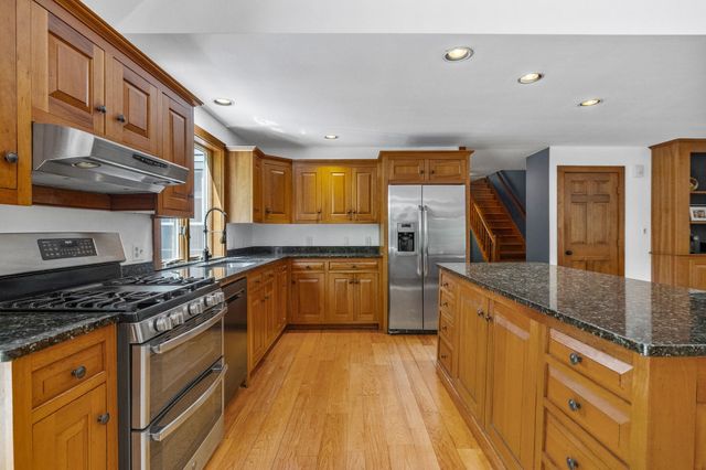 301 Galloping Hill Road, Hopkinton, NH 03229
