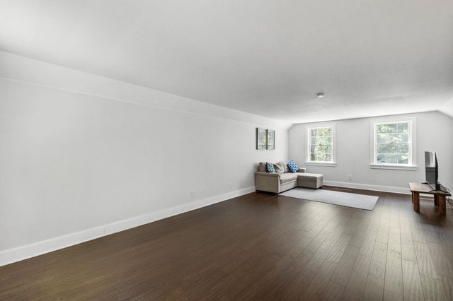 301 Galloping Hill Road, Hopkinton, NH 03229