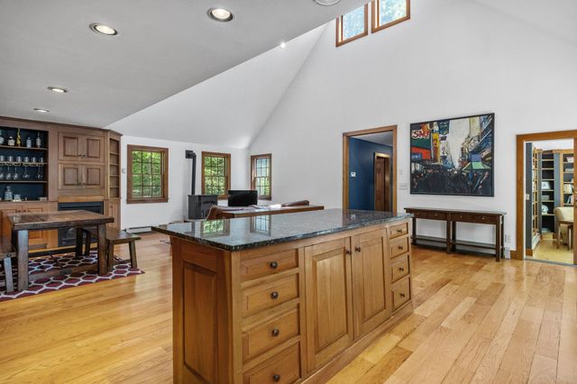 301 Galloping Hill Road, Hopkinton, NH 03229
