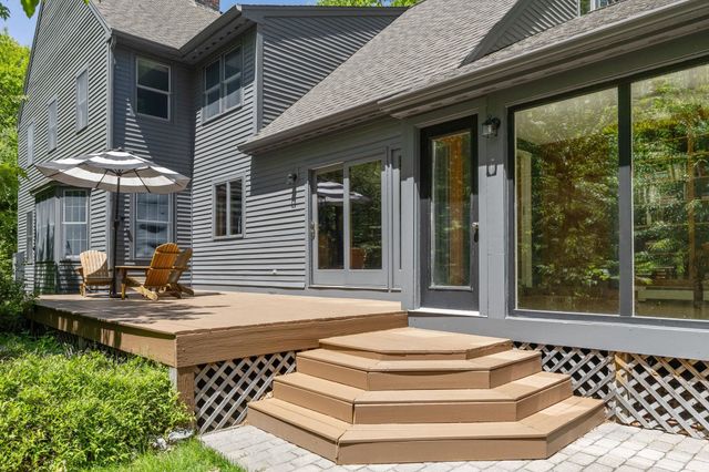 301 Galloping Hill Road, Hopkinton, NH 03229