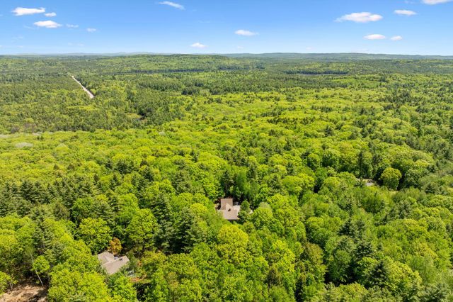 301 Galloping Hill Road, Hopkinton, NH 03229