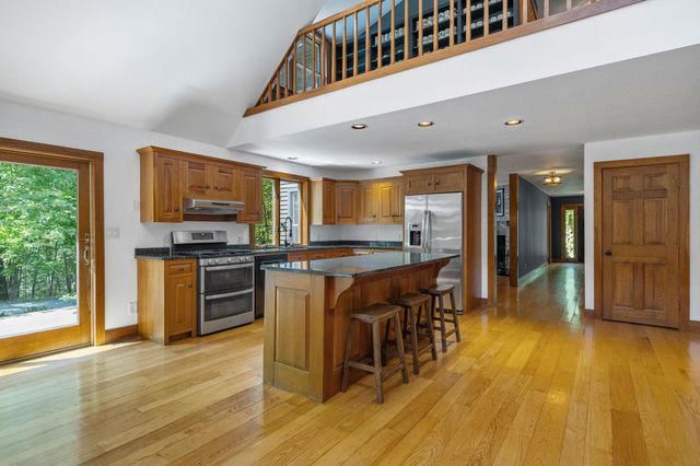 301 Galloping Hill Road, Hopkinton, NH 03229