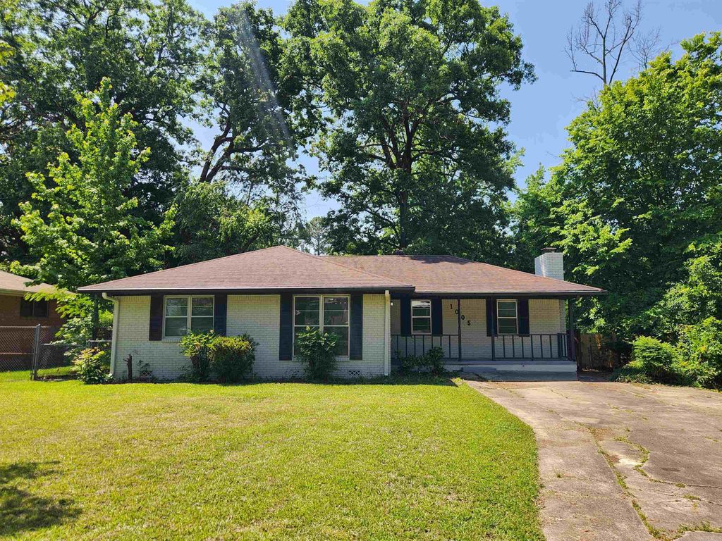 1005 Thompson Street, Jacksonville, AR 72076