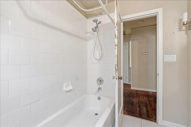 2540 28th St, Sacramento, CA 95818