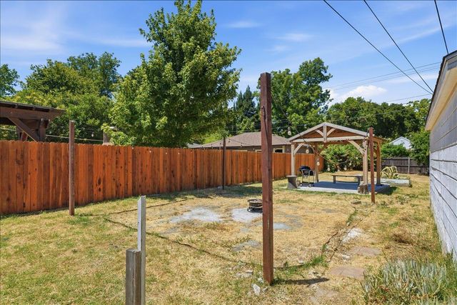 2540 28th St, Sacramento, CA 95818