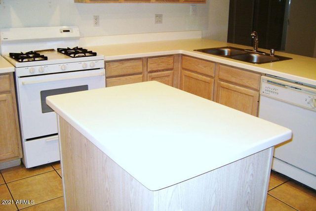13641 S 47TH Street, Phoenix, AZ 85044