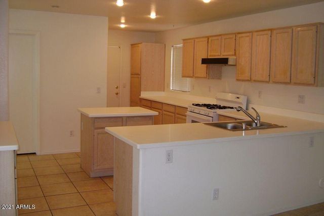 13641 S 47TH Street, Phoenix, AZ 85044