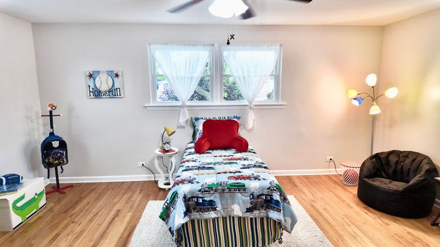 1507 N 15th Avenue, Melrose Park, IL 60160