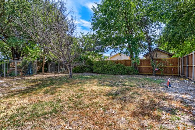 7810 Ivy Lane, Rowlett, TX 75089