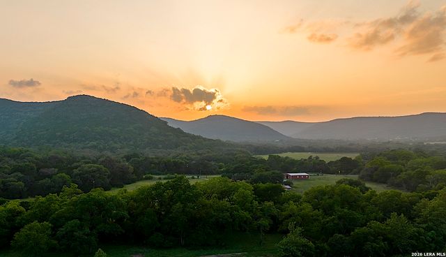 000 RM 336, Leakey, TX 78873