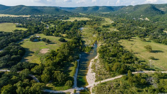 000 RM 336, Leakey, TX 78873