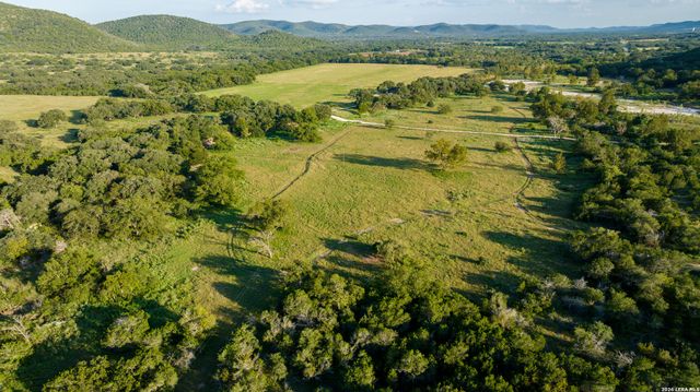 000 RM 336, Leakey, TX 78873