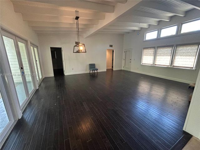 6395 SW 42nd Terrace, South Miami, FL 33155