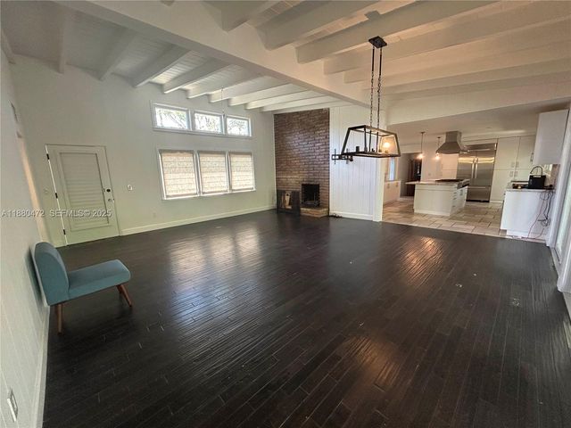 6395 SW 42nd Terrace, South Miami, FL 33155