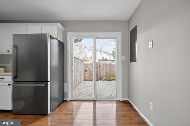 13770 FLOWING BROOK CT, Chantilly, VA 20151