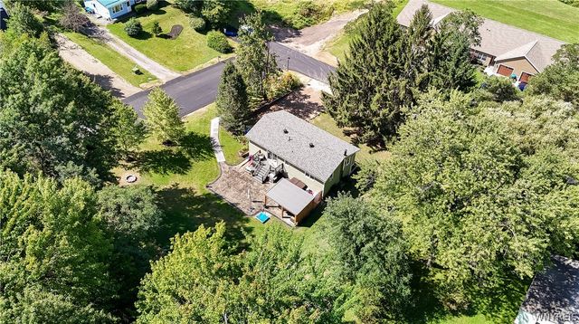 10807 Santello Drive, North Collins, NY 14111