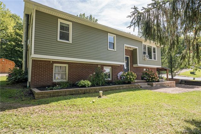 10807 Santello Drive, North Collins, NY 14111