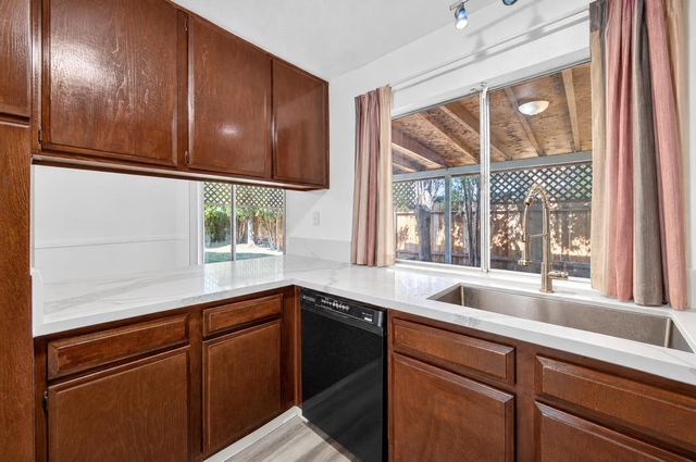 9429 Williamette Way, Sacramento, CA 95826