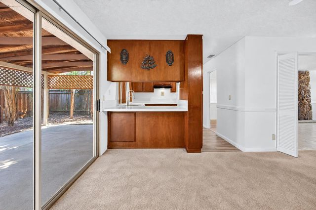 9429 Williamette Way, Sacramento, CA 95826