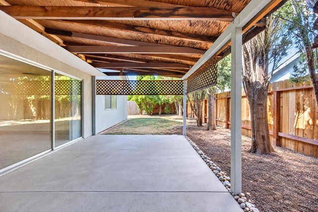 9429 Williamette Way, Sacramento, CA 95826