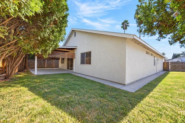 9429 Williamette Way, Sacramento, CA 95826