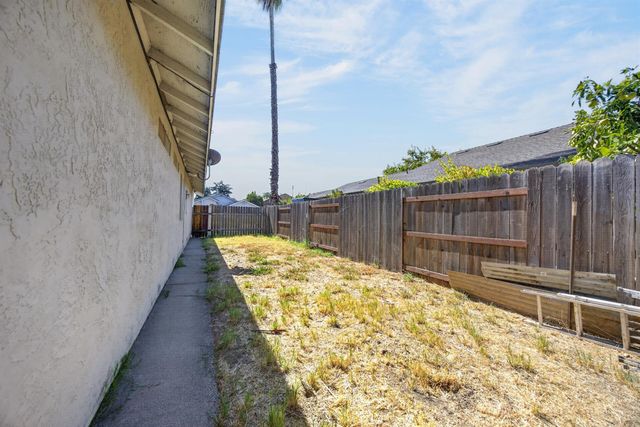 9429 Williamette Way, Sacramento, CA 95826