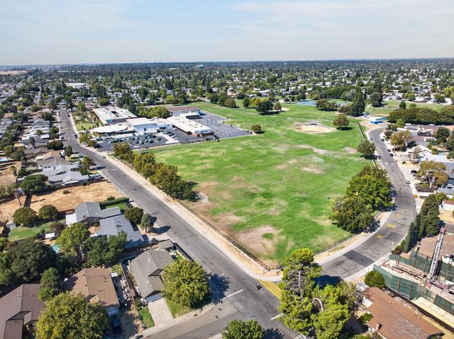 9429 Williamette Way, Sacramento, CA 95826