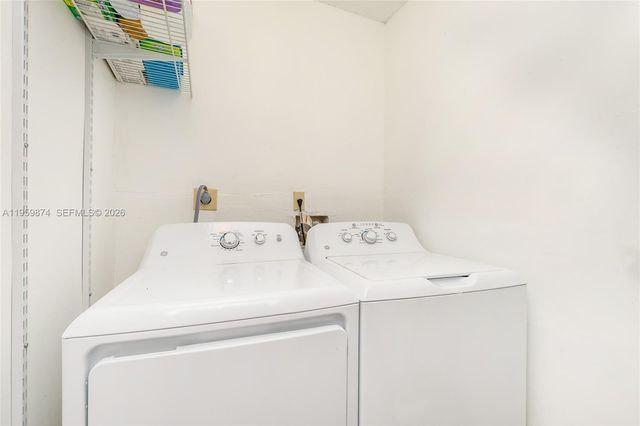 1300 71st St, Miami Beach, FL 33141