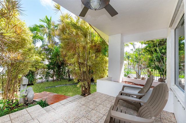 1300 71st St, Miami Beach, FL 33141