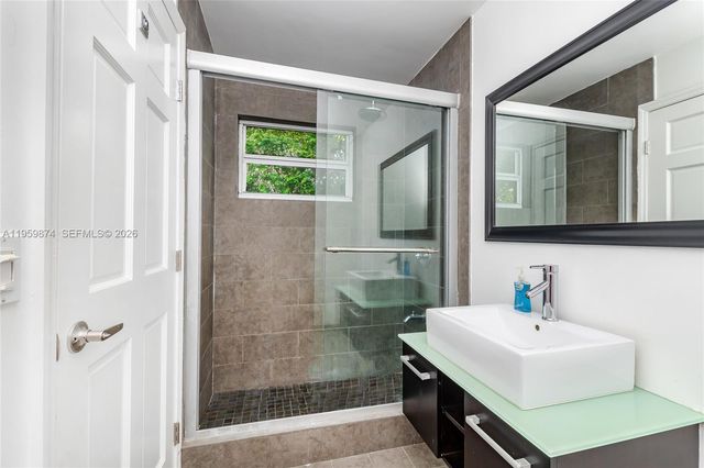 1300 71st St, Miami Beach, FL 33141