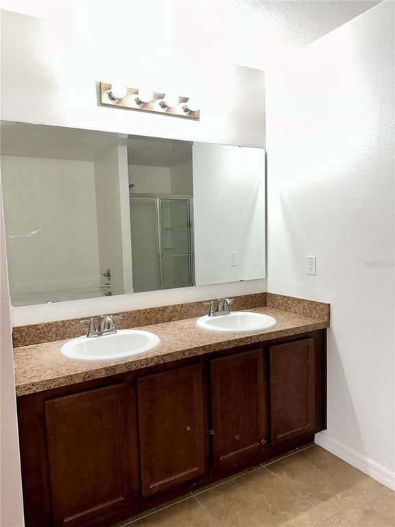 Image 12 of property listing at 4612 CABALERRO TRAIL, Kissimmee, FL 34758