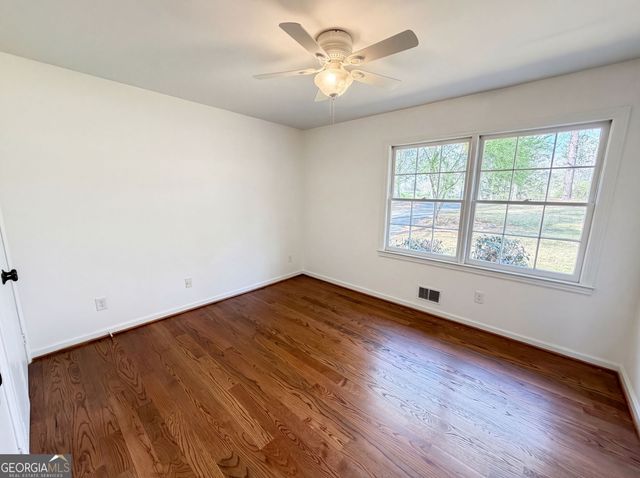 174 Lovelace Lane, Ball Ground, GA 30107
