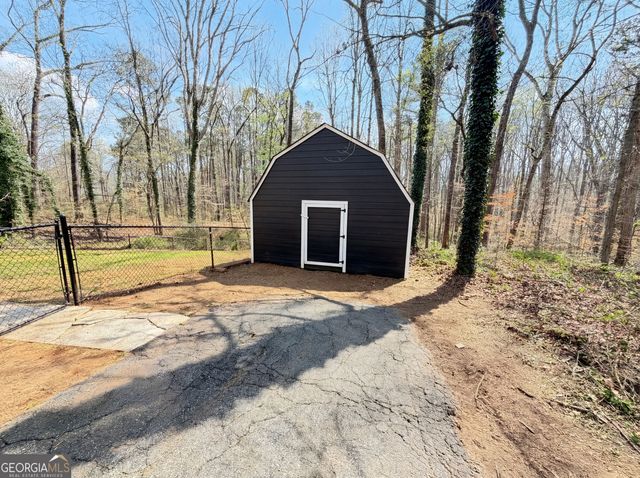 174 Lovelace Lane, Ball Ground, GA 30107