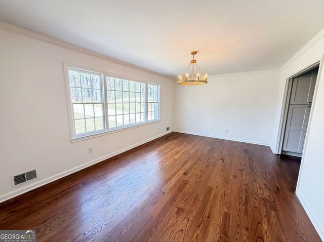 174 Lovelace Lane, Ball Ground, GA 30107