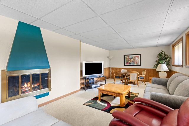 N68W15321 Prudence DRIVE, Menomonee Falls, WI 53051