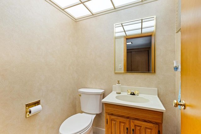 N68W15321 Prudence DRIVE, Menomonee Falls, WI 53051